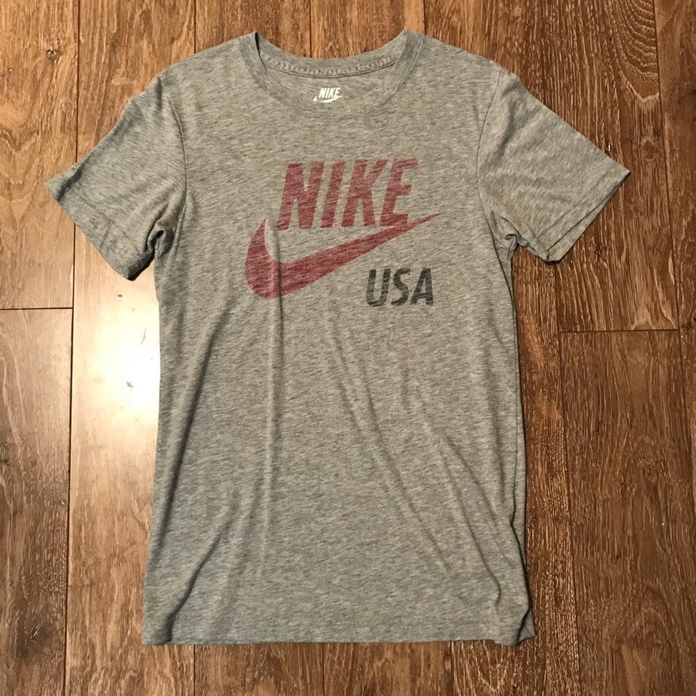 Nike USA Super Soft Tee 💥CLOSET CLEAR OUT💥